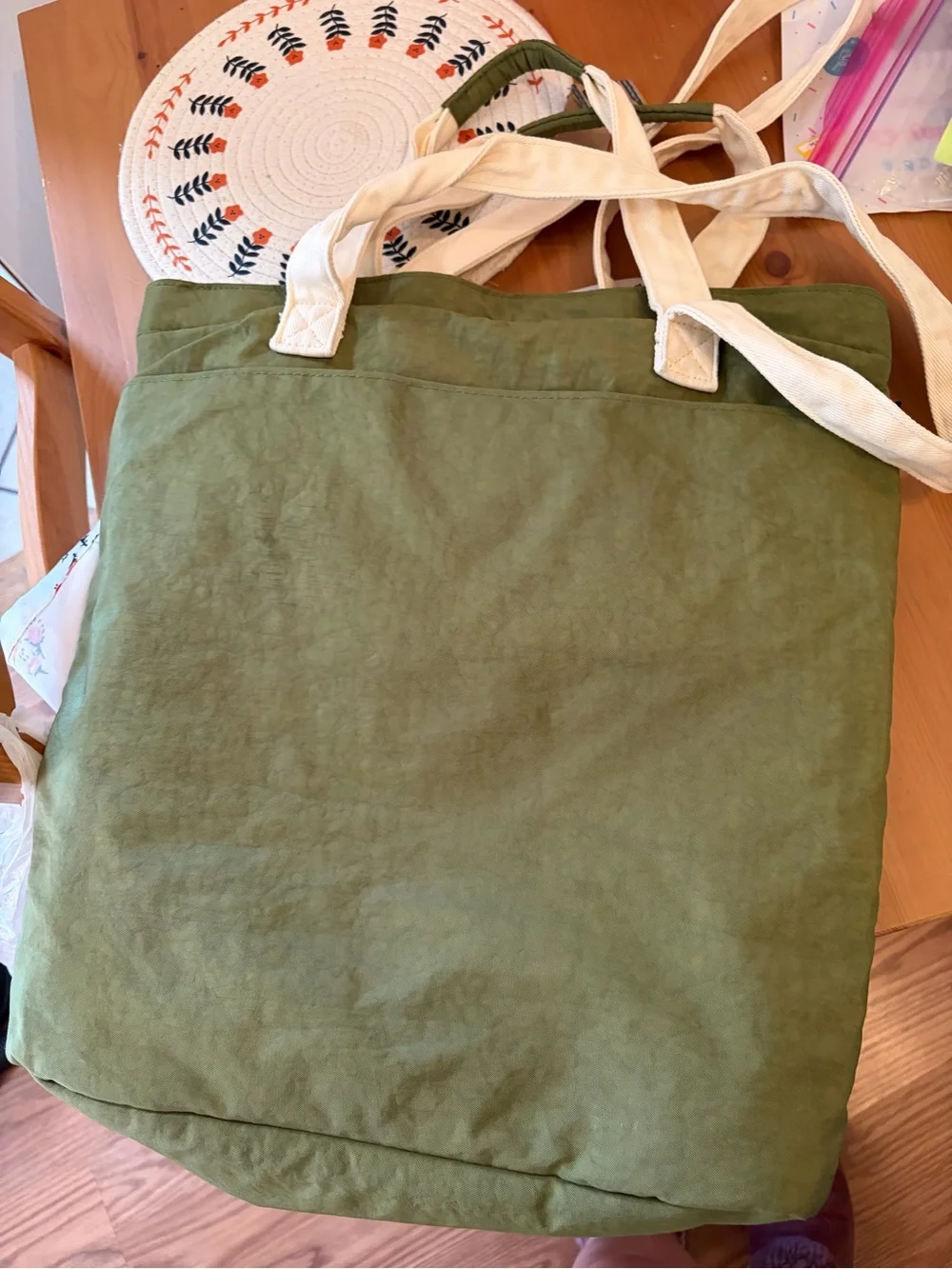 Canvas Two-Tone Tote Bag in Olive Green and Cream